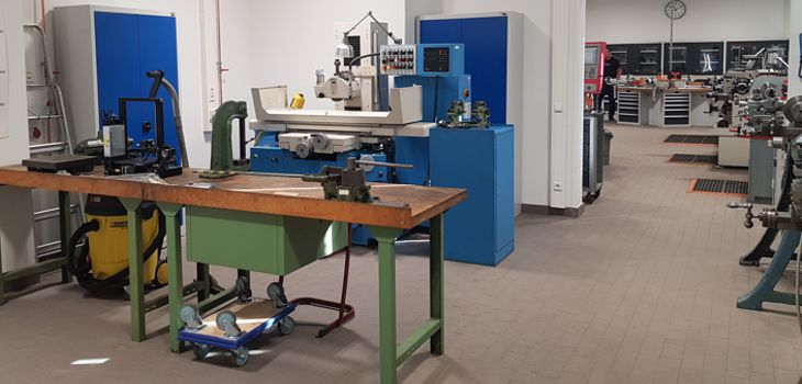 Zentralwerkstatt G12b